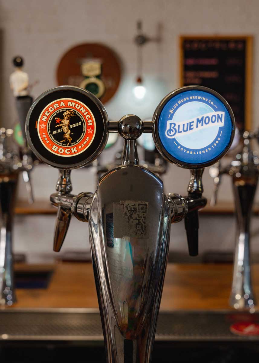 NEGRA MUNICH & BLUE MOON